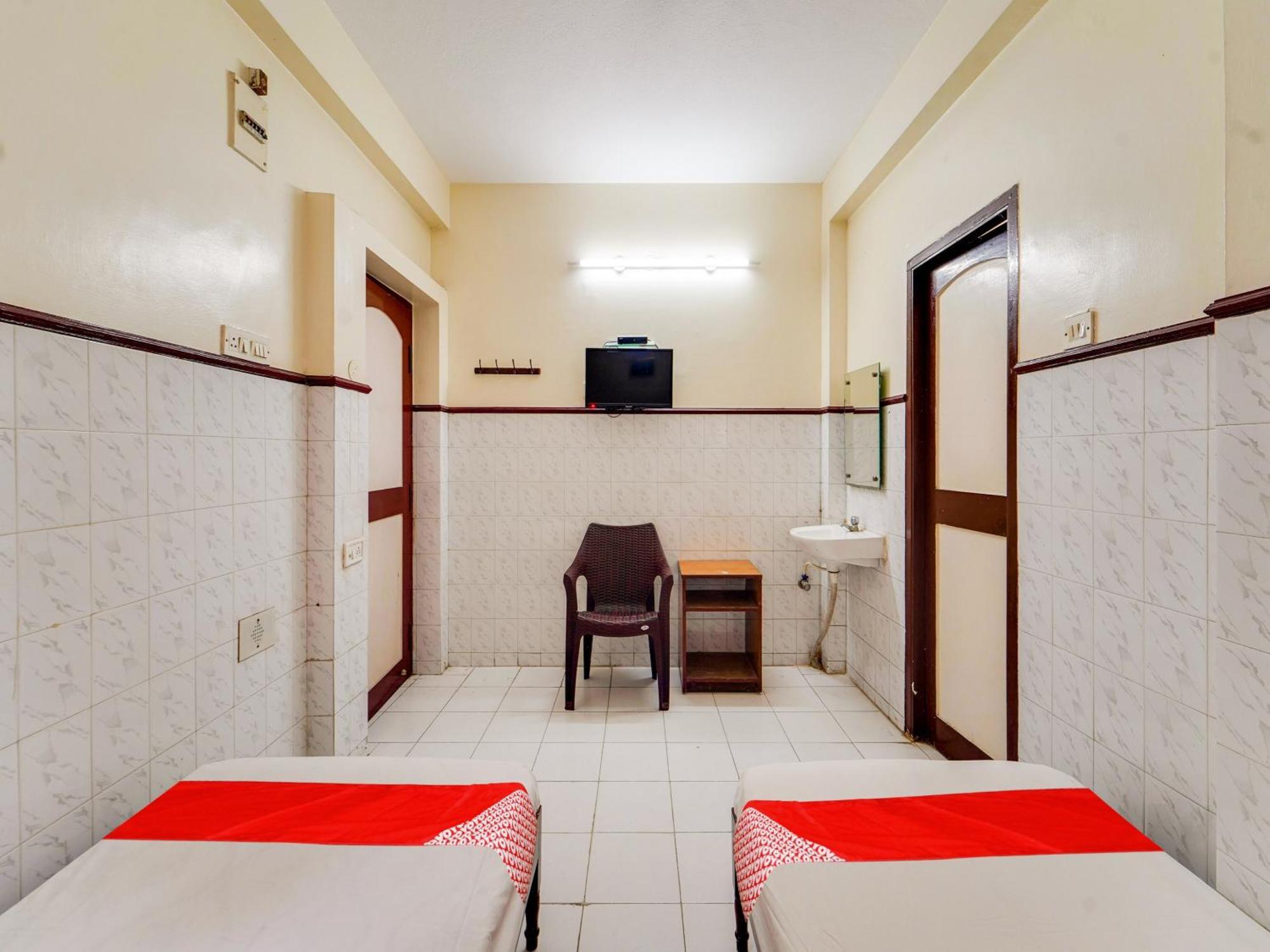 Thangam Balaji Guest House Madras Buitenkant foto