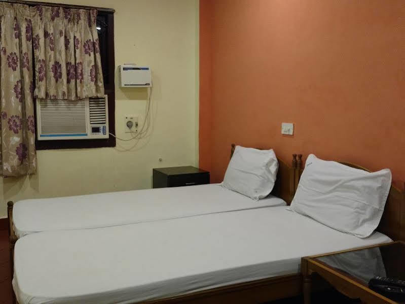 Thangam Balaji Guest House Madras Buitenkant foto