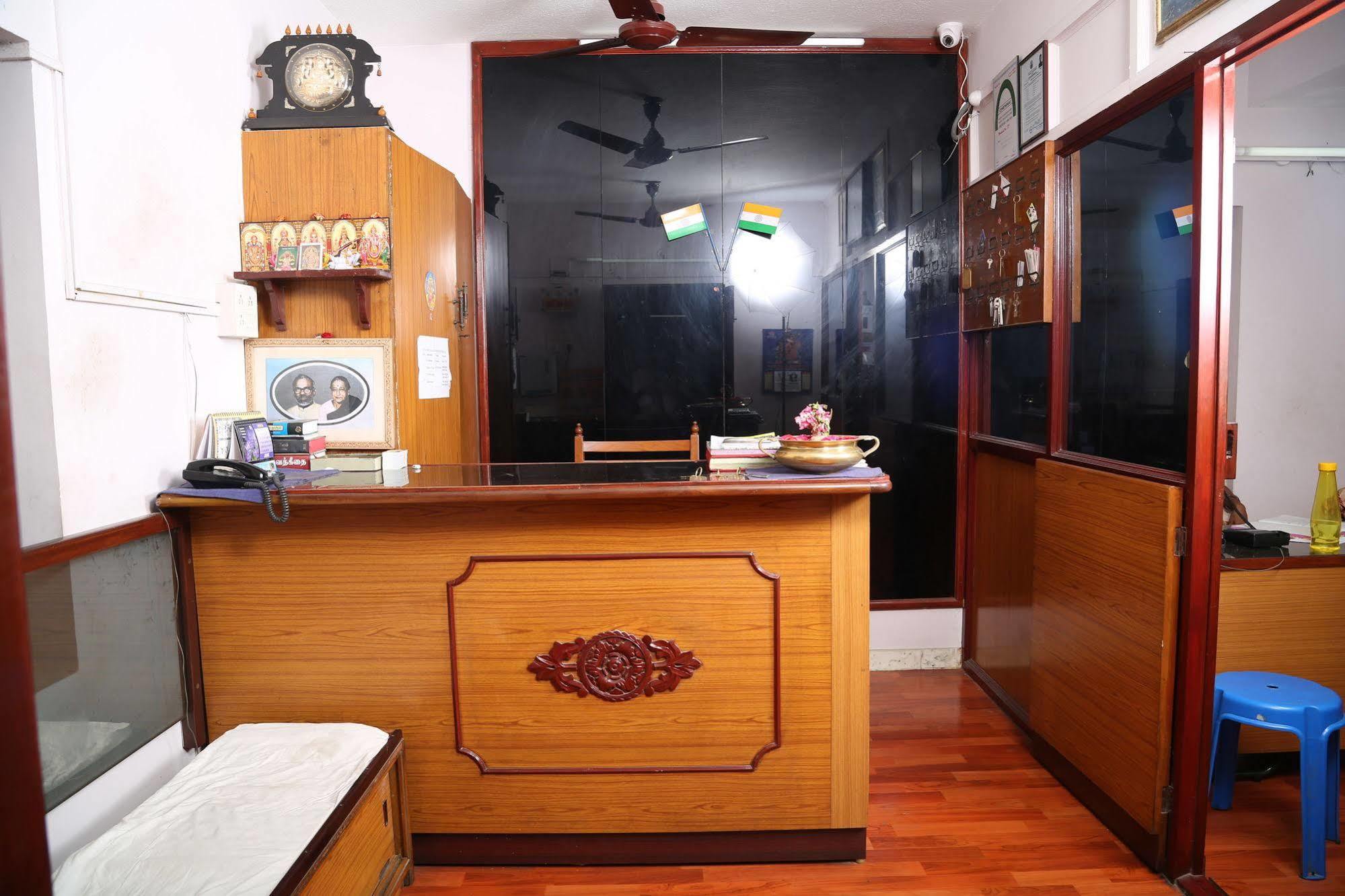 Thangam Balaji Guest House Madras Buitenkant foto