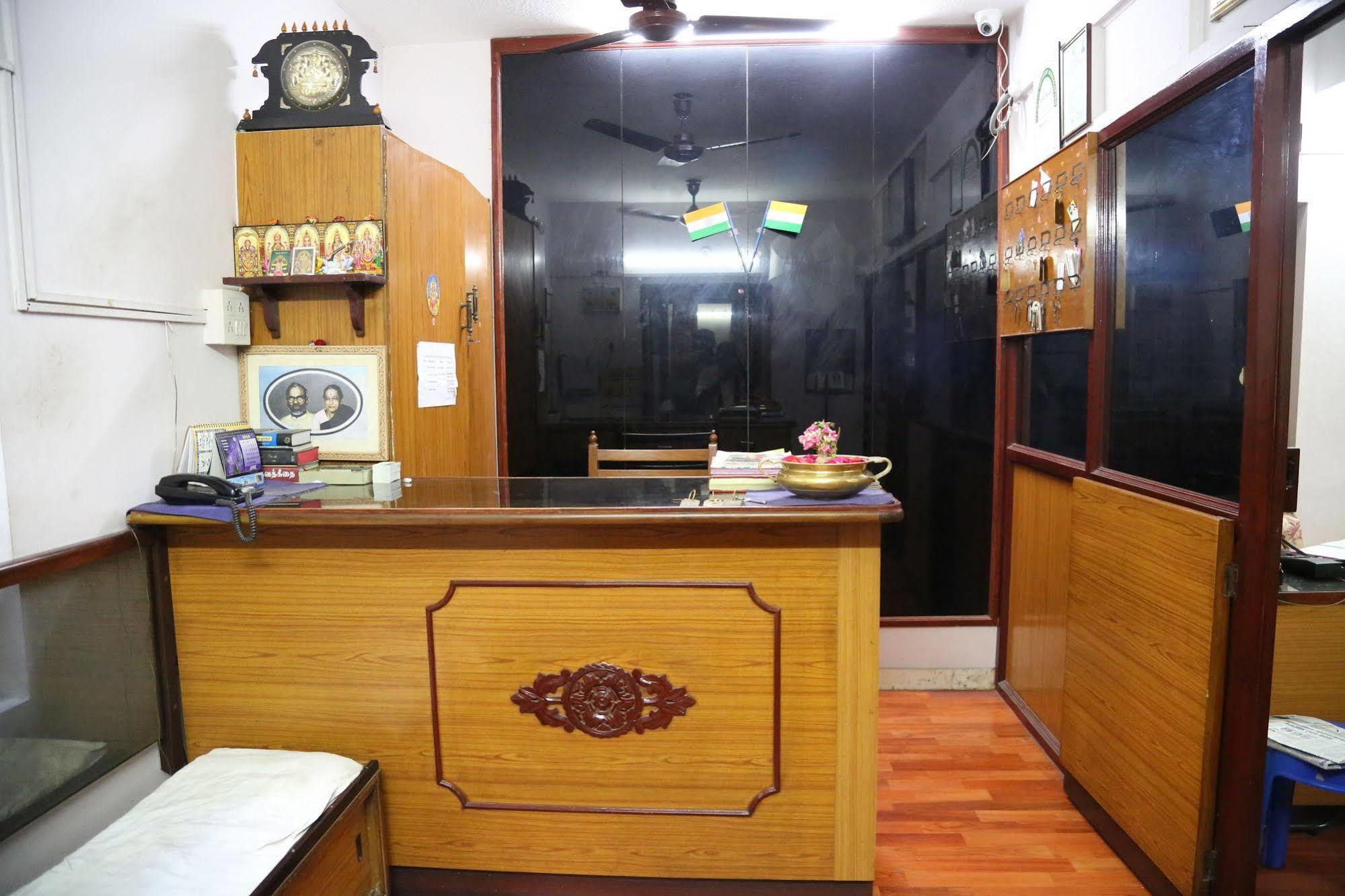 Thangam Balaji Guest House Madras Buitenkant foto